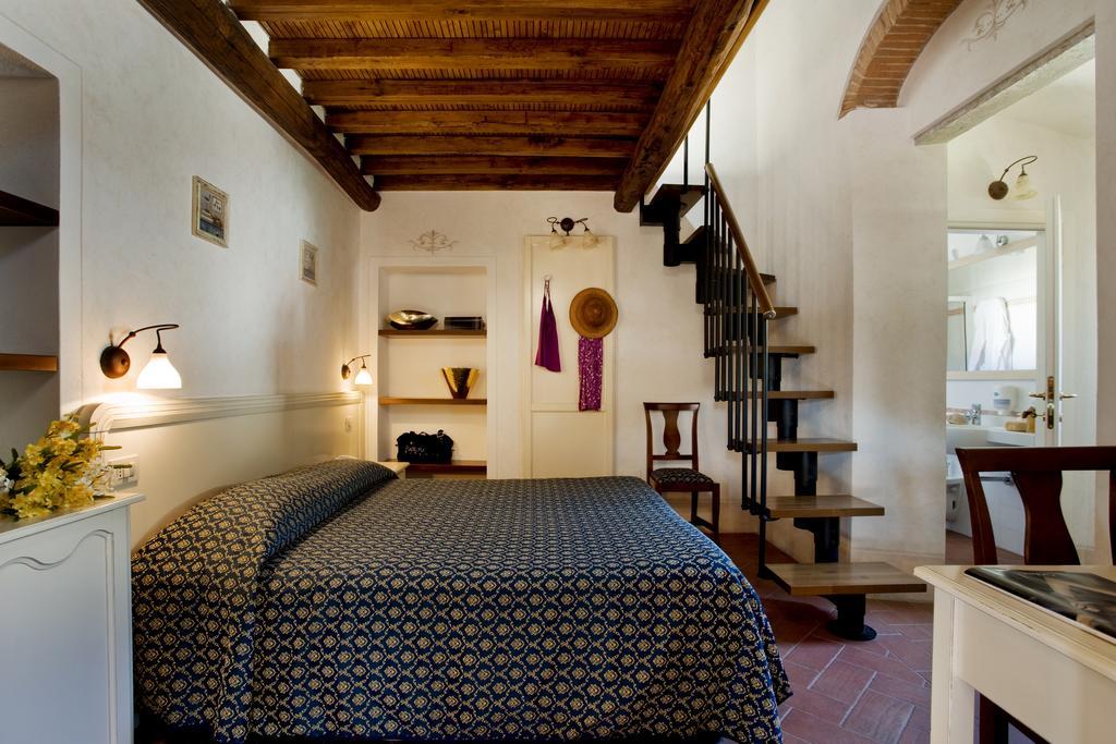 Hotel Corallo Pomonte Bagian luar foto