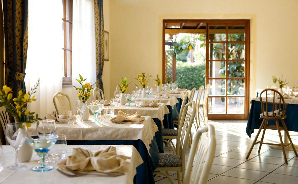 Hotel Corallo Pomonte Bagian luar foto