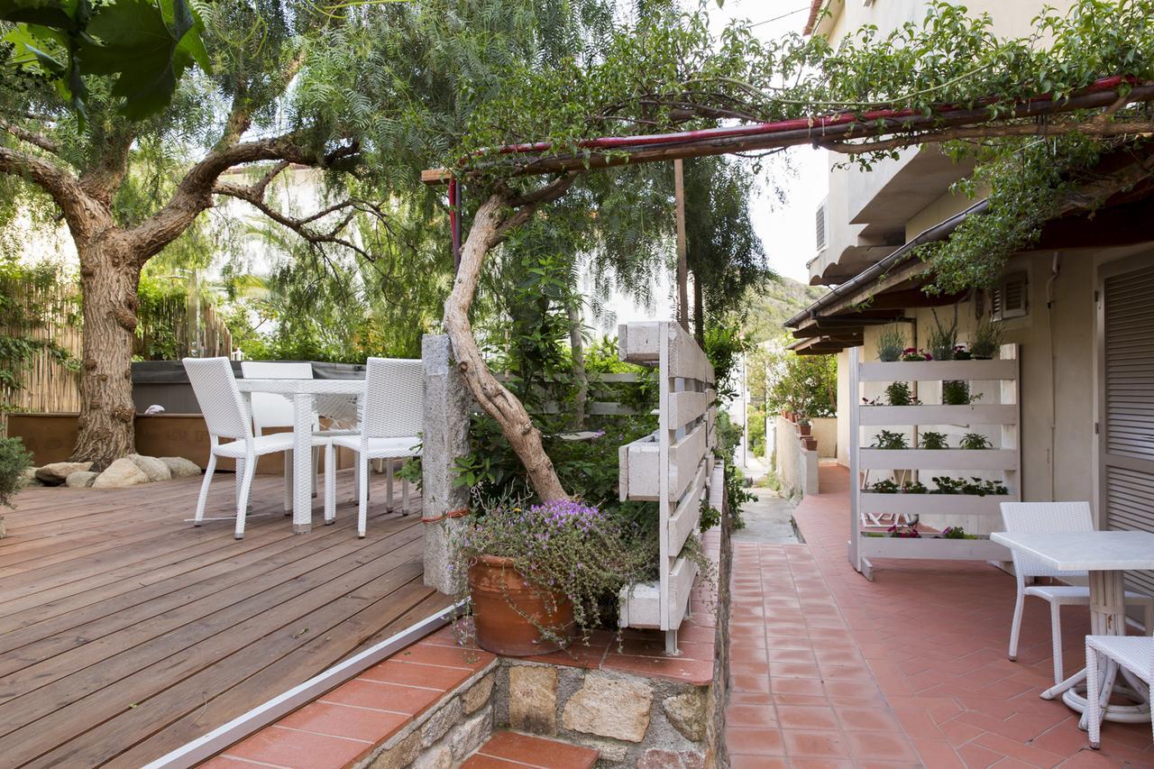 Hotel Corallo Pomonte Bagian luar foto