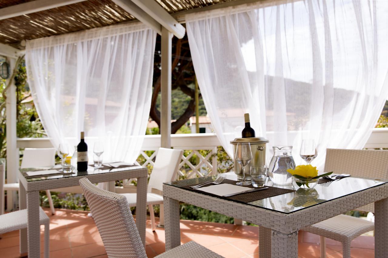 Hotel Corallo Pomonte Bagian luar foto