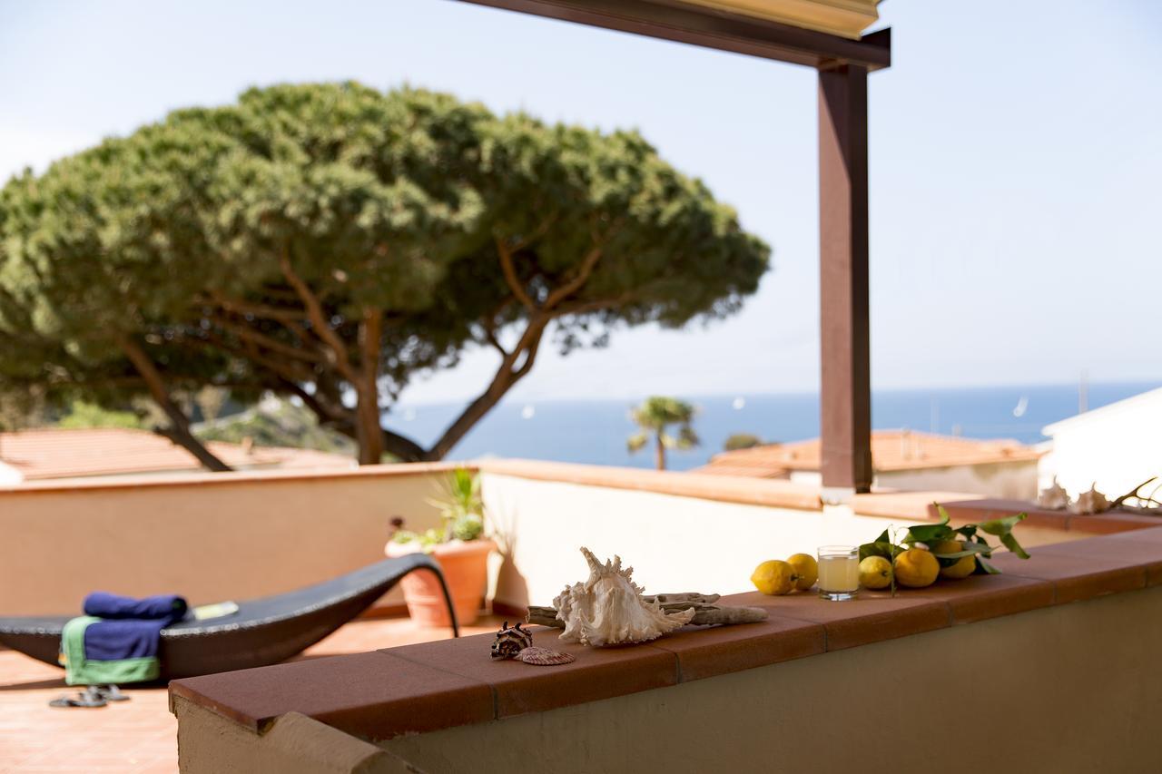 Hotel Corallo Pomonte Bagian luar foto